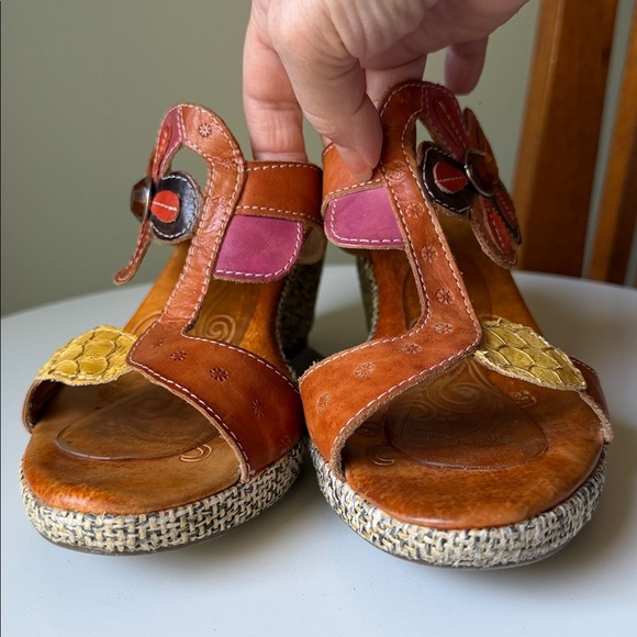 Spring Step Multicolor Floral Wedge Sandals from Flowerchild Collection Size 40 - Picture 8 of 16